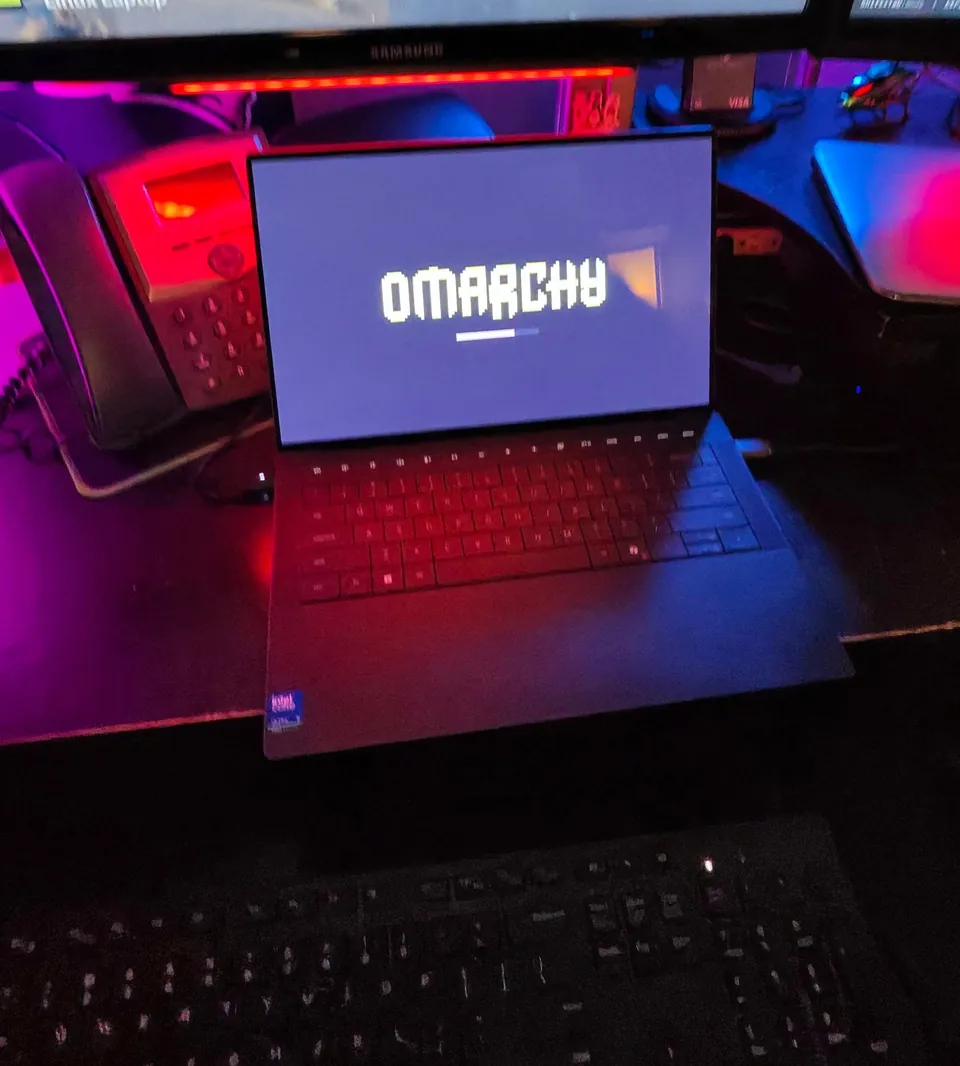 XPS 14 booting into Omarchy
